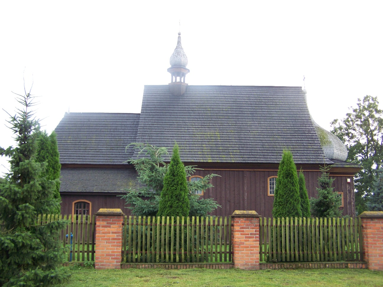 Plecka Dąbrowa Kościół p.w. Zwiastowania N.M.P. i św. Barbary